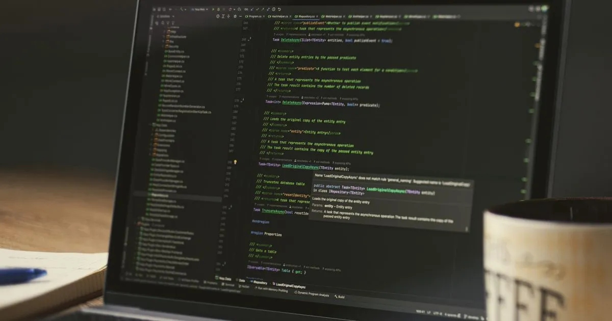 Código C# de un proyecto .NET abierto en Visual Studio